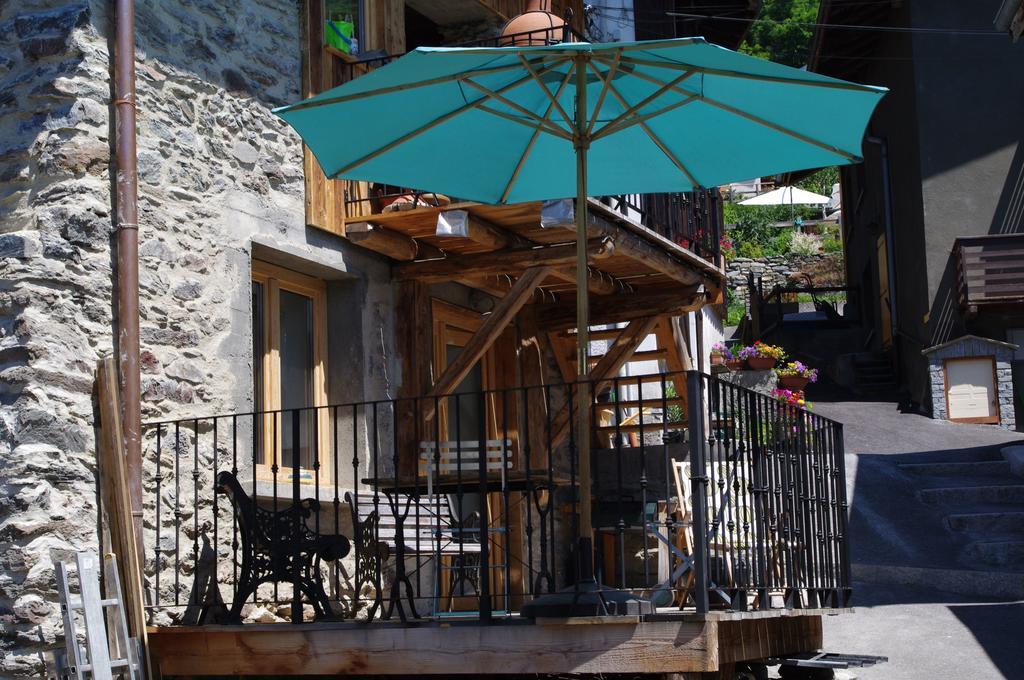 Appartement Dans Chalet De Montagne Bozel 部屋 写真